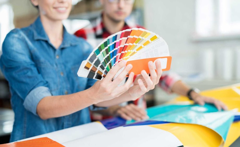 crop-coworking-designers-choosing-colors-NKYC8H5.jpg crop-coworking-designers-choosing-colors-NKYC8H5.jpg